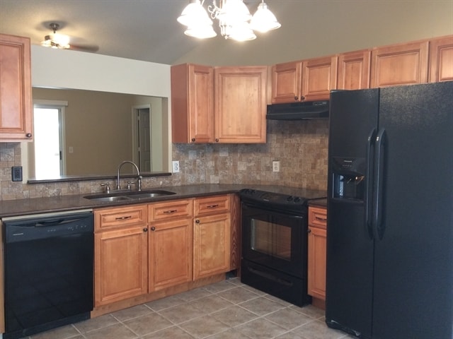 Building Photo - 4680 Greenhill St