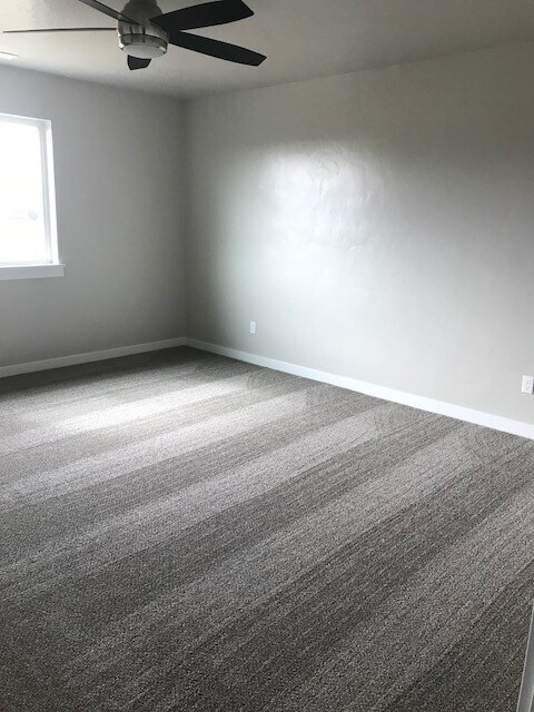 Building Photo - 4-Bedroom, 2.5-Bath Home with a 3-Car Garage and a Fully Fenced Backyard with No Rear Neighbors.