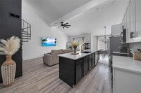 Building Photo - 6738 Eastridge Dr