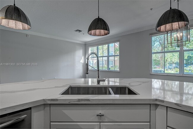 Building Photo - 4700 SW 160th Ave