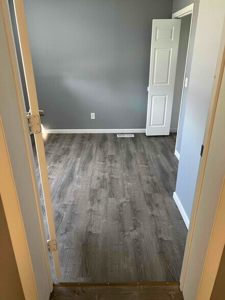 Building Photo - 1226 9th Ave S