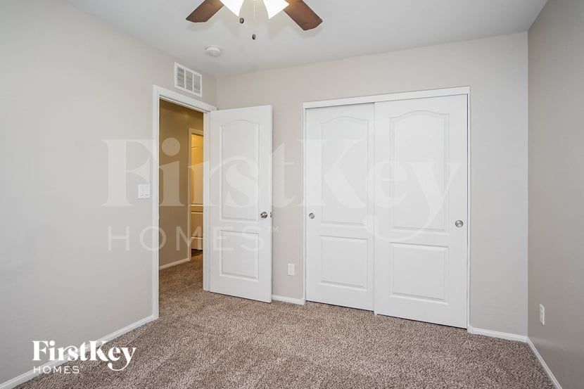 Building Photo - 8149 Begonia Blush Dr