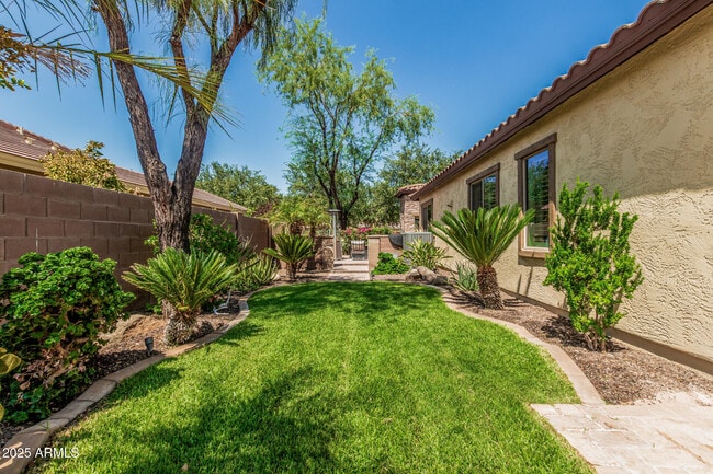 Building Photo - 3813 E Old Stone Cir