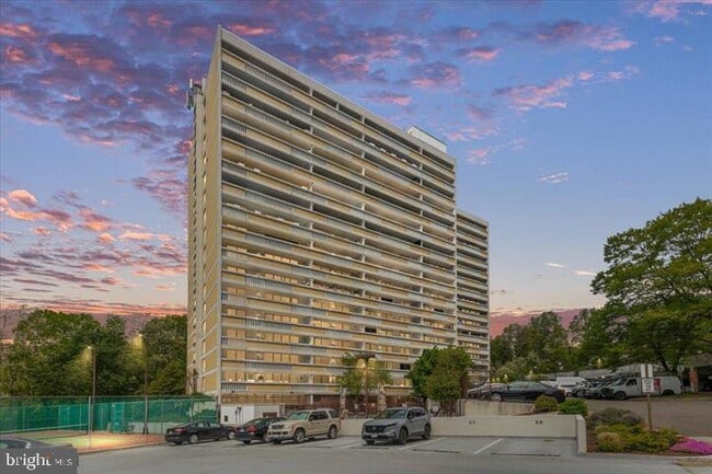 Building Photo - 6101 Edsall Rd