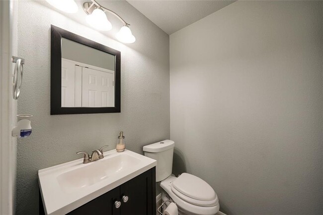 Building Photo - 11345 Avering Ln