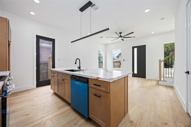 Building Photo - 4337 Clover St