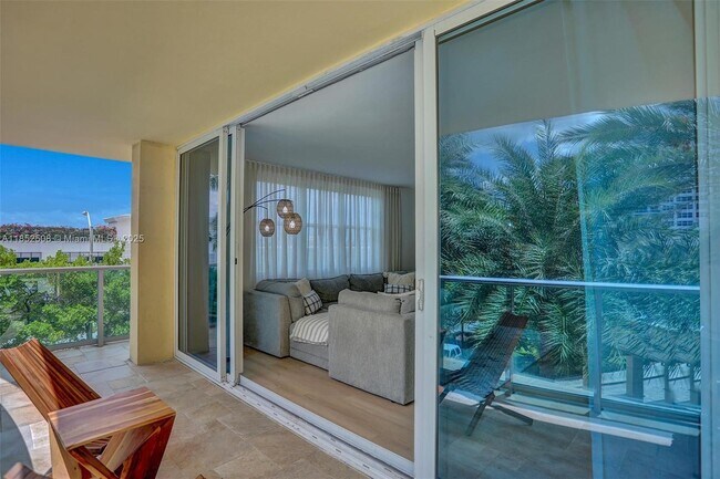 Building Photo - 2501 S Ocean Dr