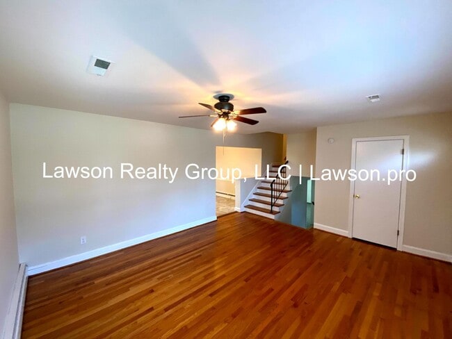 Building Photo - 1706 Glendon Rd