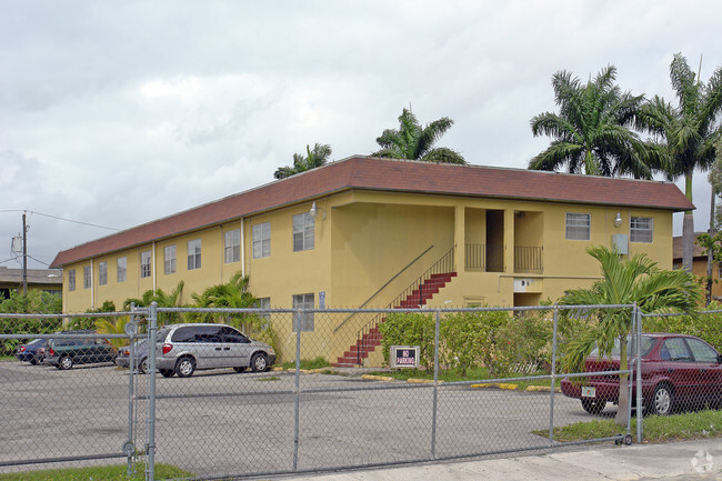 Building Photo - Le Jeune Gardens Estates