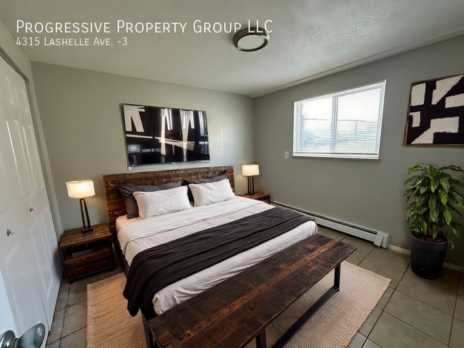 Building Photo - 4315 Lashelle Ave