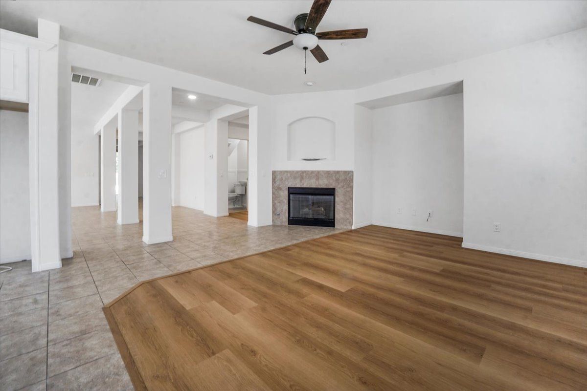 Building Photo - 1123 E Pennsylvania Ave