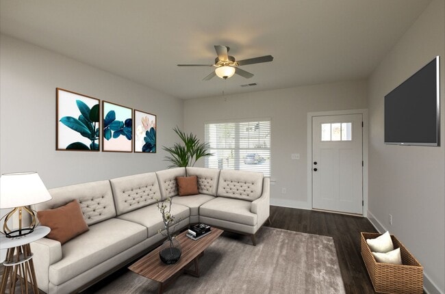 Building Photo - 3 bedroom home with garage and fenced backyard!