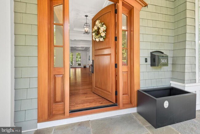 Building Photo - 5600 Brite Dr