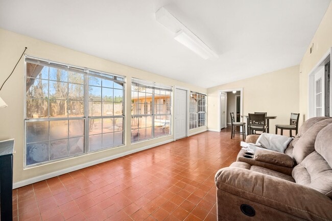 Building Photo - 139 Nantachie Dam