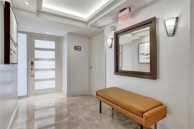 Building Photo - 2800 E Sunrise Blvd
