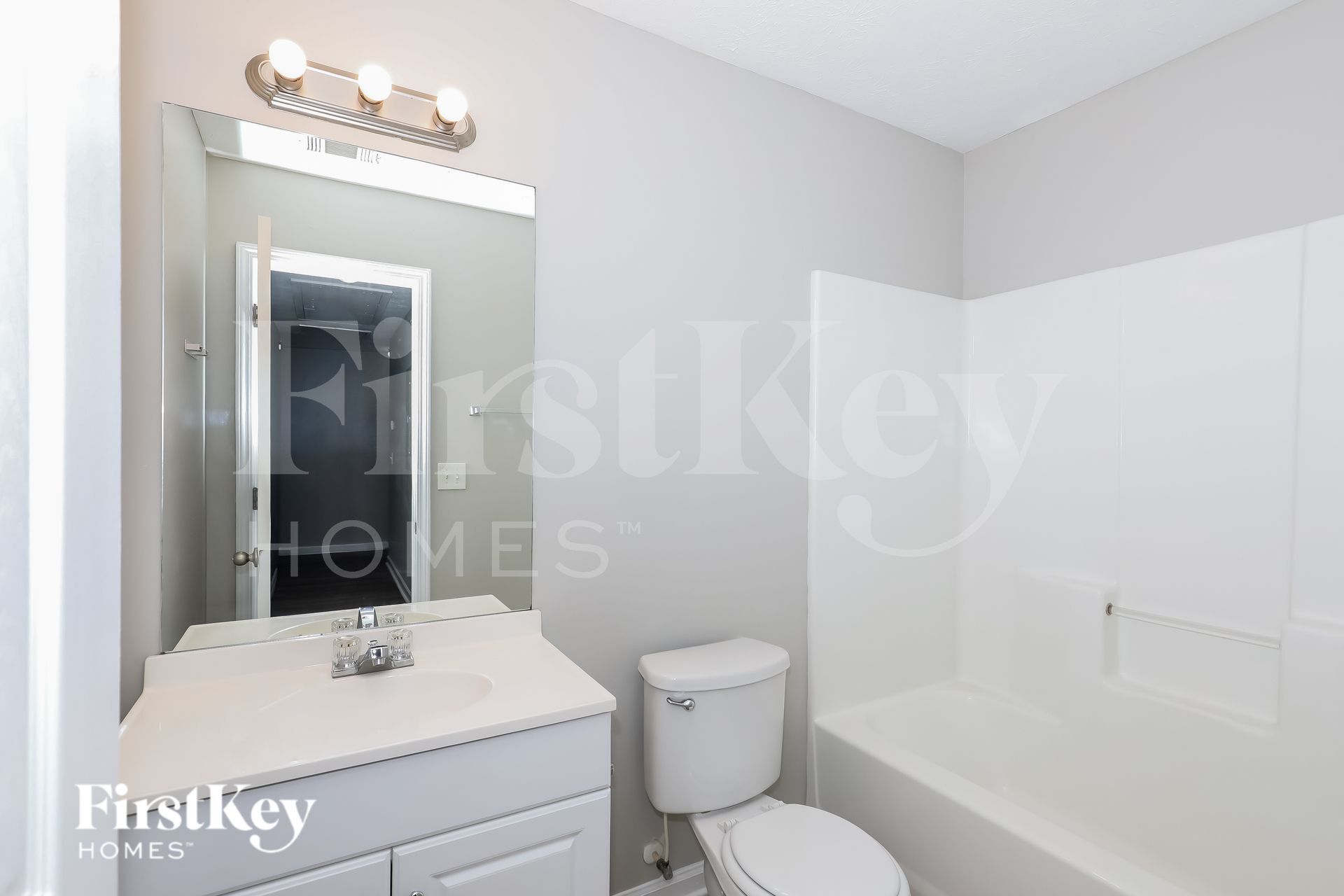 Building Photo - 311 Goldenrod Dr