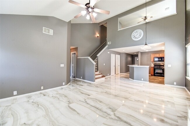 Building Photo - 5711 Kenwood