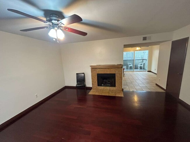 Downstairs Living Room1 - 1328 9th St