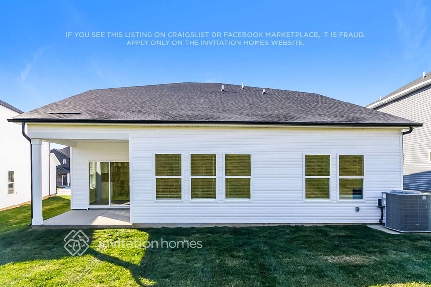 Building Photo - 1172 Bluffton Cir