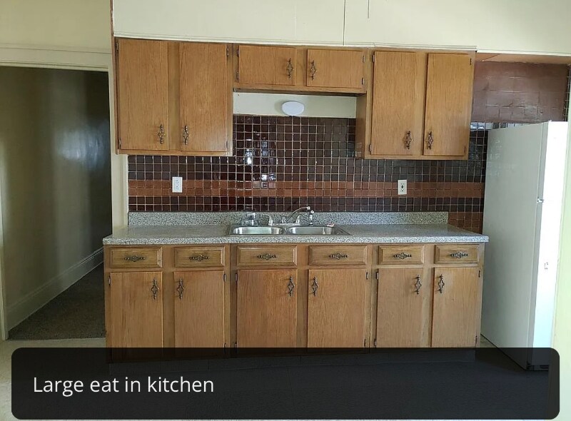 Building Photo - 3706 E 131st St