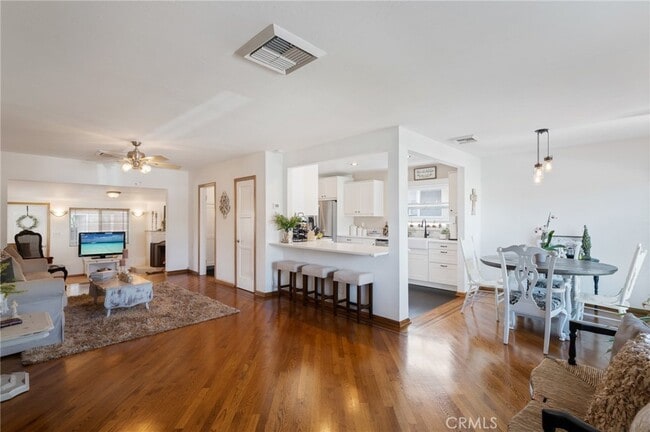 Building Photo - 4637 Hackett Ave