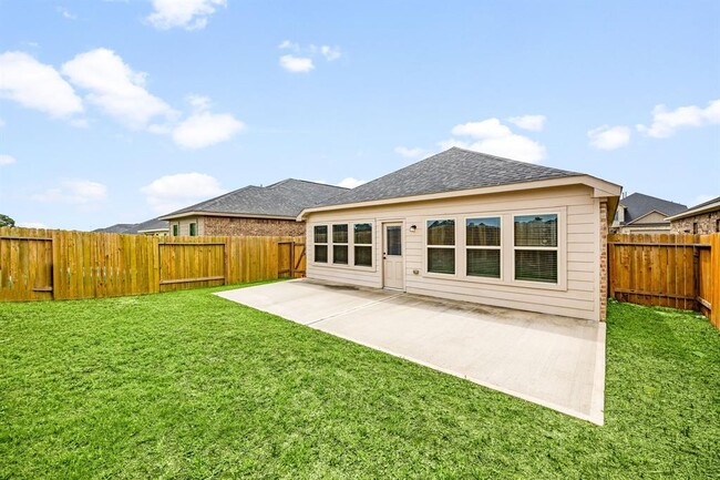 Building Photo - 22630 Rosebush Hl Rd