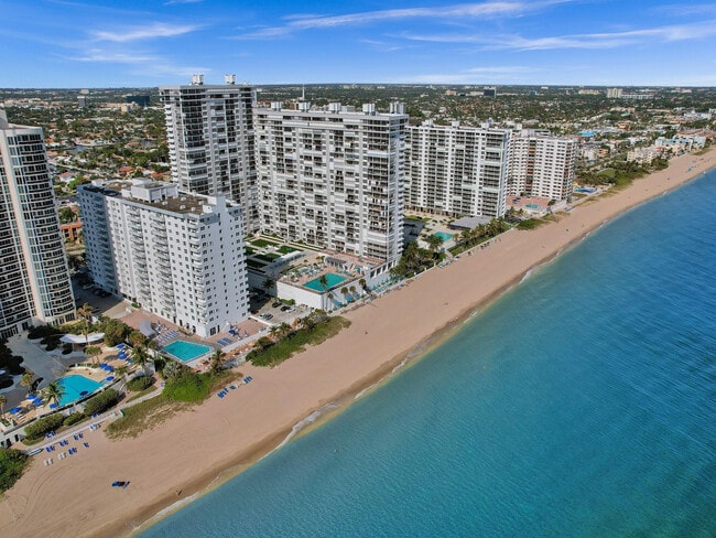 Building Photo - 4280 Galt Ocean Dr