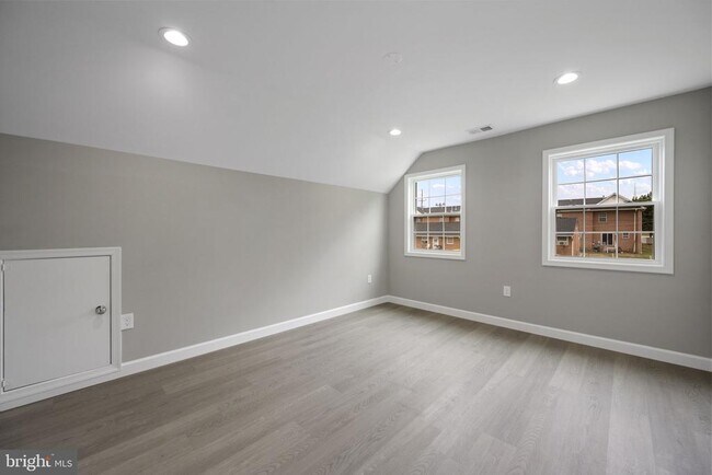 Building Photo - 2253 Papermill Rd