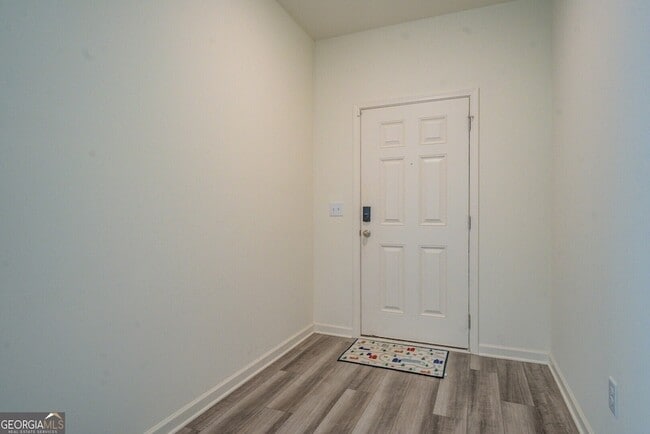 Building Photo - 7061 Rochford Dr