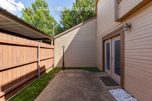 Building Photo - 3336 Chimney Pl Dr