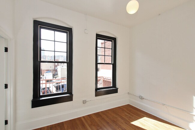 Building Photo - 145 Auburn Ave NE