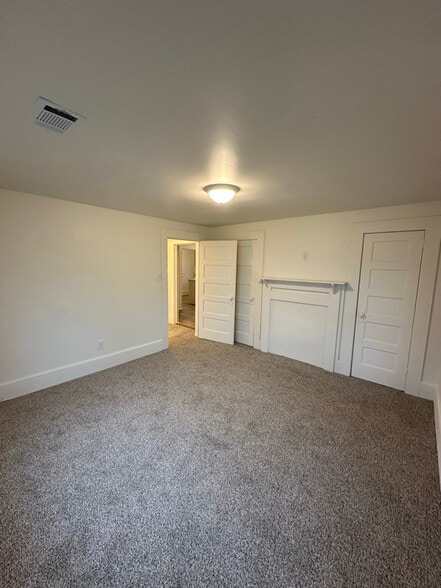 Building Photo - 614 S Tillman St