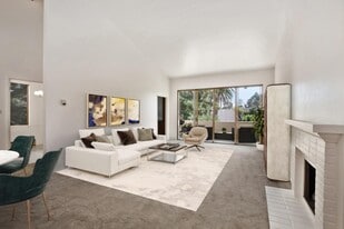 Building Photo - 500 Almer Rd