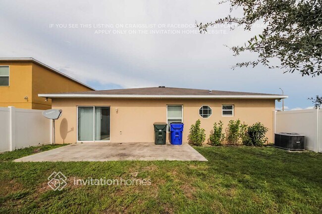 Building Photo - 5541 Silver Thistle Ln