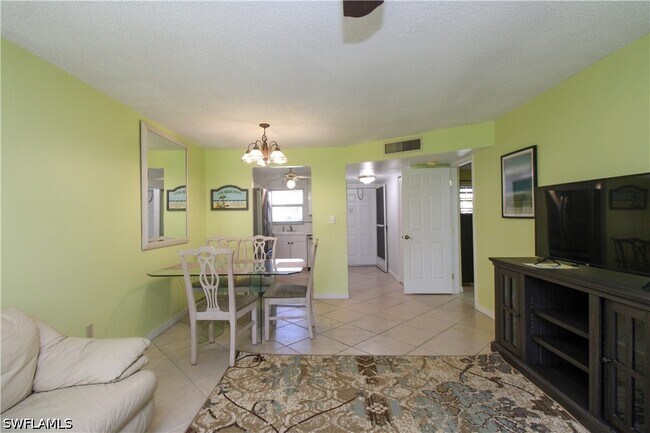 Building Photo - 175 Turtle Lake Ct