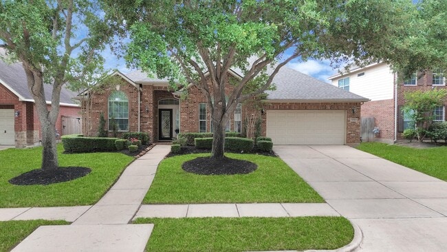 Building Photo - 8030 Crescent Knolls Dr
