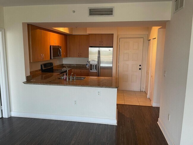 Building Photo - 1830 Radius Dr