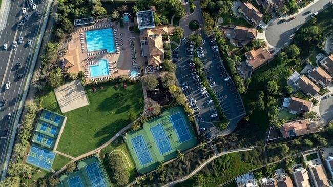 Building Photo - 24722 Via Carlos