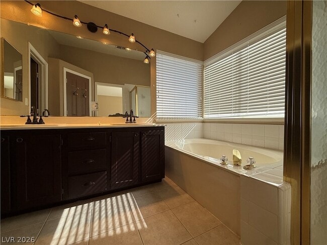 Building Photo - 1520 Imperial Cup Dr