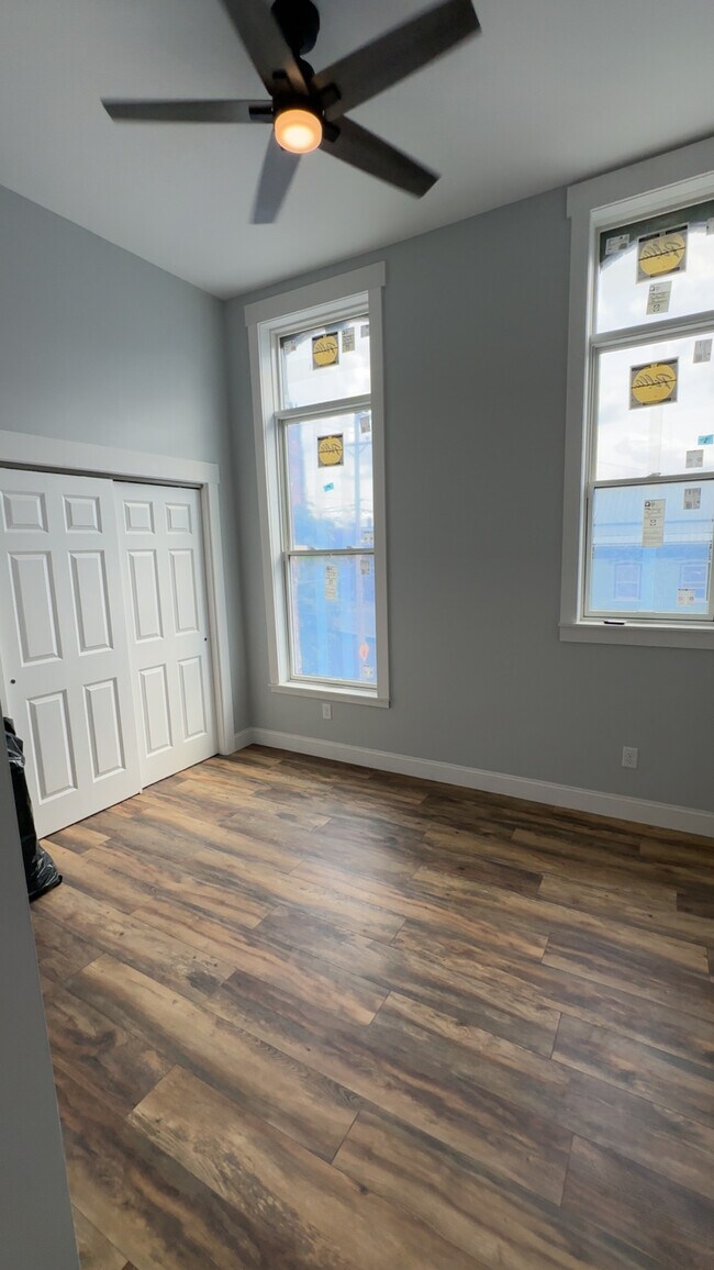 Building Photo - Downtown Rental Units