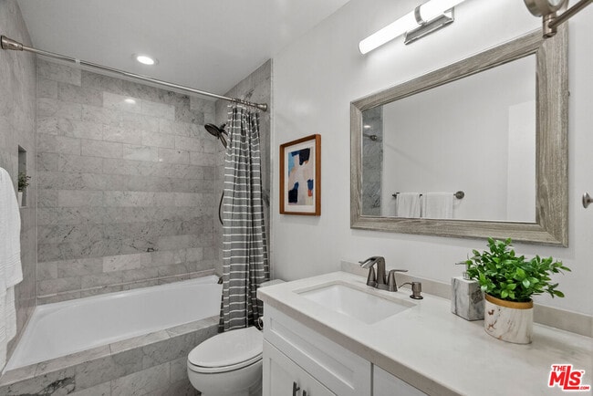 Building Photo - 2700 Cahuenga Blvd