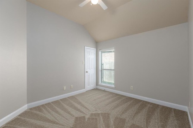 Building Photo - 13043 Sweetgum Shores Dr