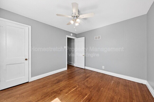 Building Photo - 1260 St Marie St