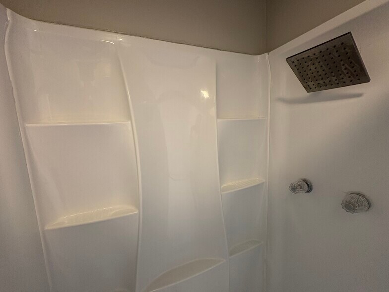 Building Photo - 5847 Nicholson St