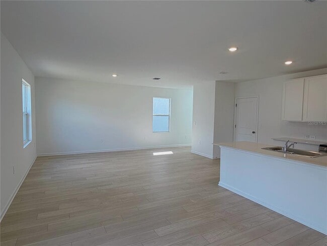 Building Photo - 6429 Domizio Dr