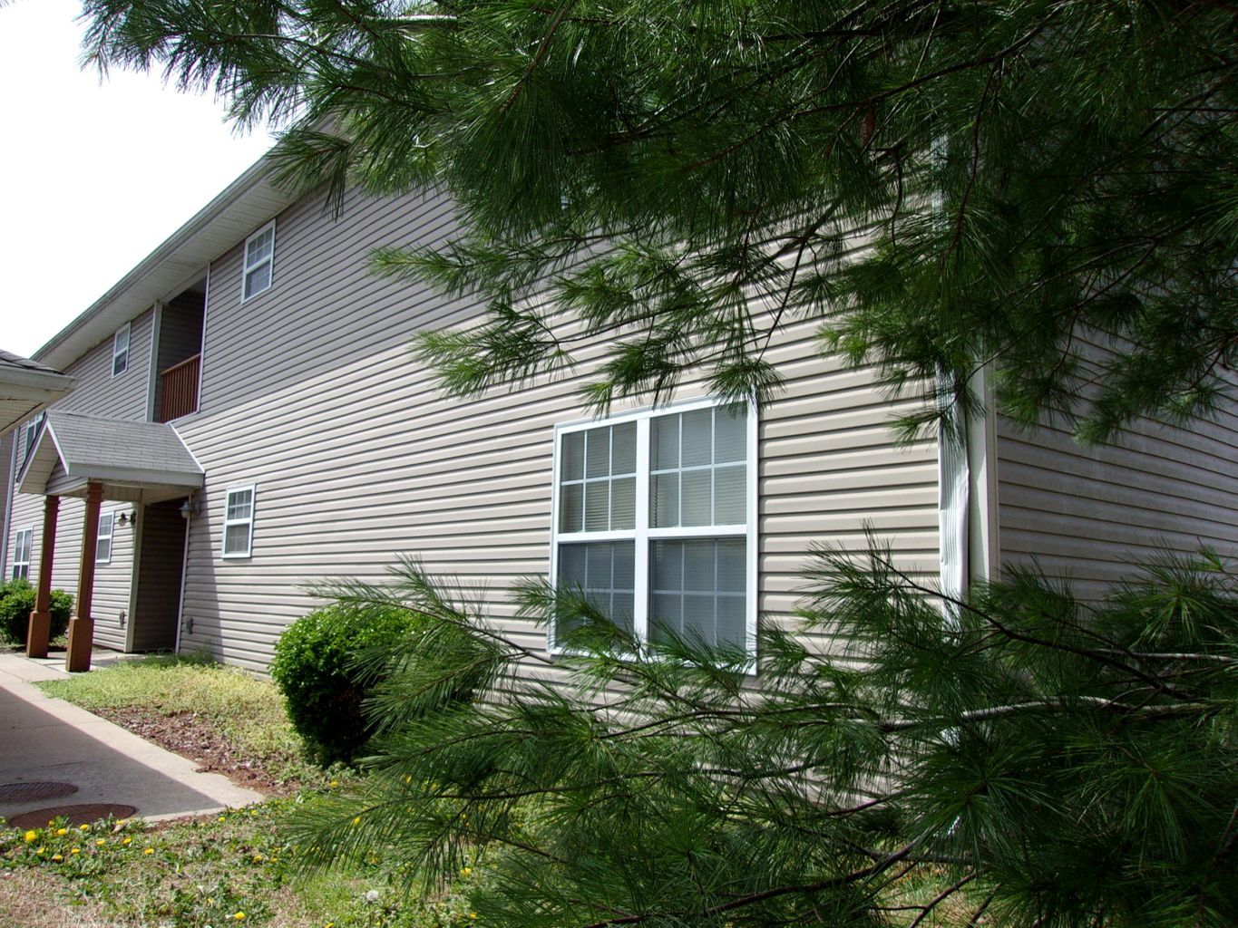 Building Photo - 144 Humanity Ln