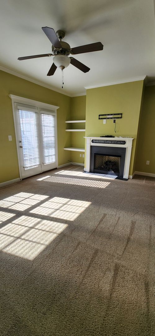 Building Photo - 2BR, 2.5BA Townhome in Middleton Place