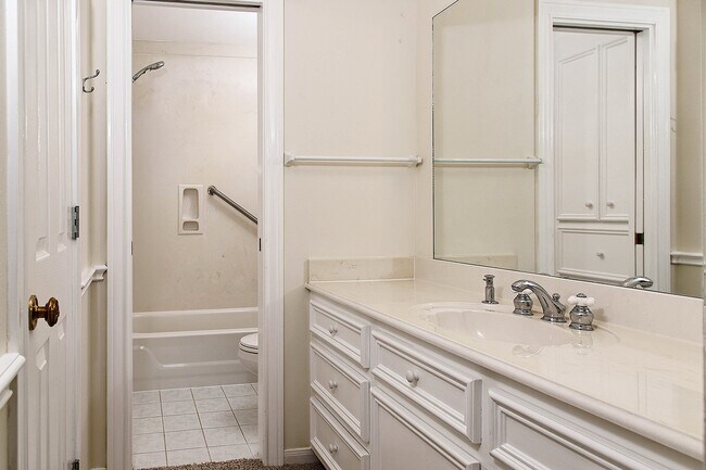Building Photo - 7159 Kingston Cove Ln