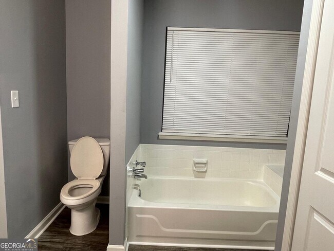 Building Photo - 5391 Kelleys Mill Cir