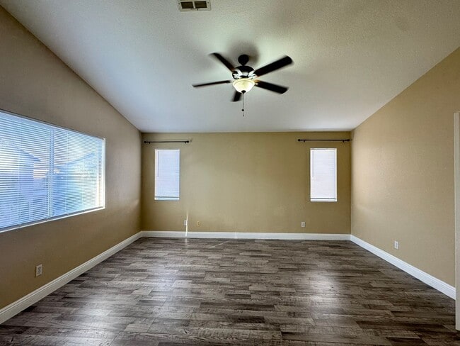 Building Photo - **Beautiful 4-Bedroom Home with Open Floor Plan, Solar, EV Charger & NO HOA**